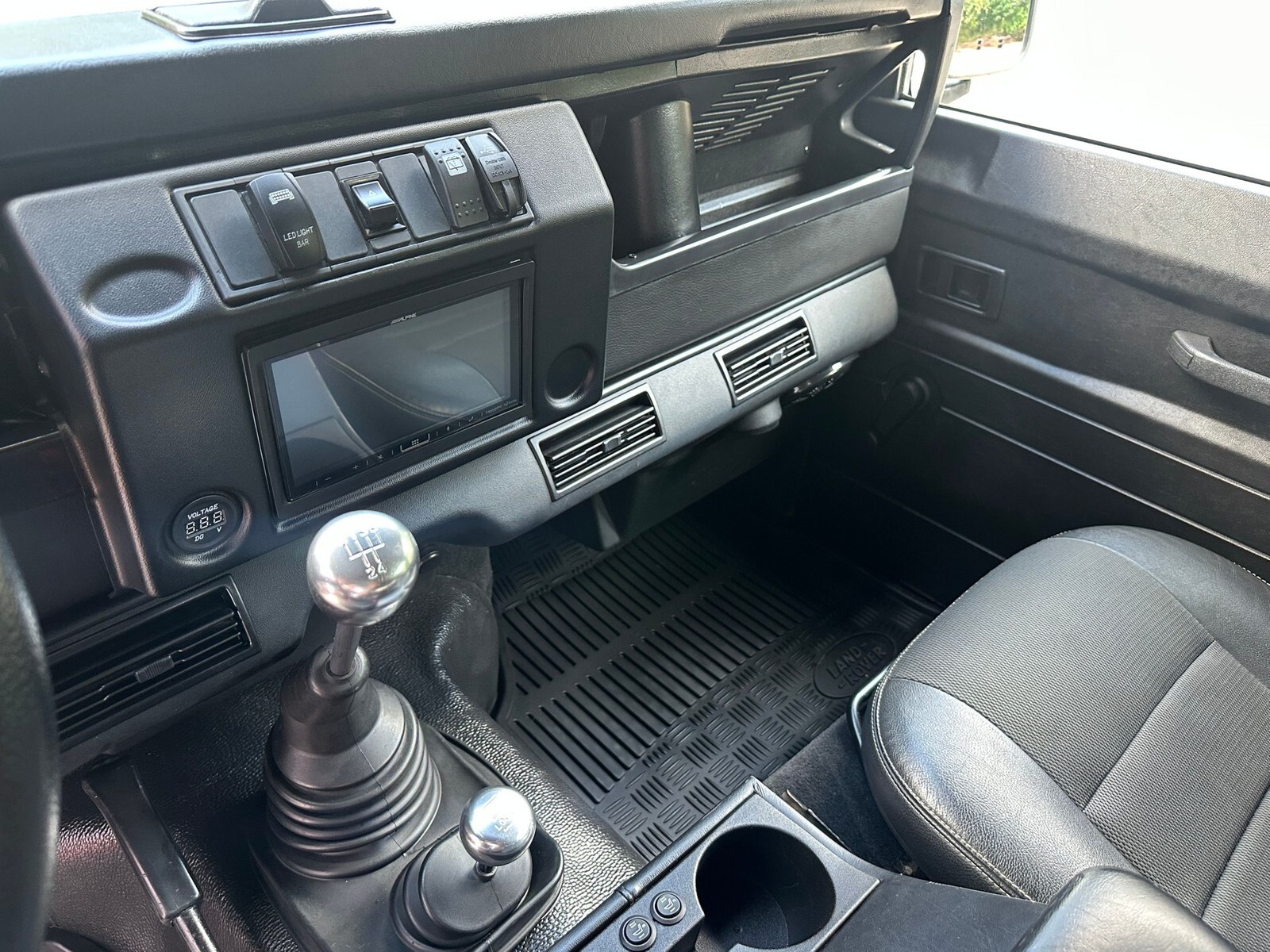 1992 Land Rover Defender 110 4x4 9 Passenger TurboDiesel 5spd - photo 12