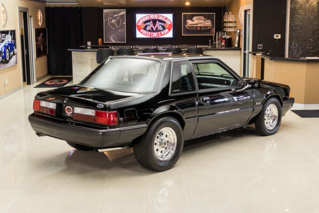 1990 Ford Mustang Notchback - photo 12
