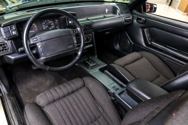 1990 Ford Mustang Notchback - photo 2