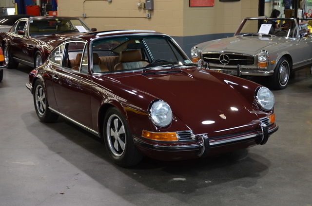 **RESTORED ** NUMBERS MATCHING **ABSOLUTLEY SUPERB IN EVERY WAY 1969 Porsche 911 S