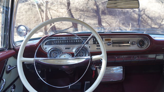 1957 Pontiac Custom Safari 2 door wagon lots! - photo 13