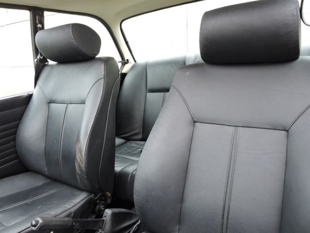 1976 BMW 2002 w/ Sunroof , Manual Transmission NO RESERVE - photo 5