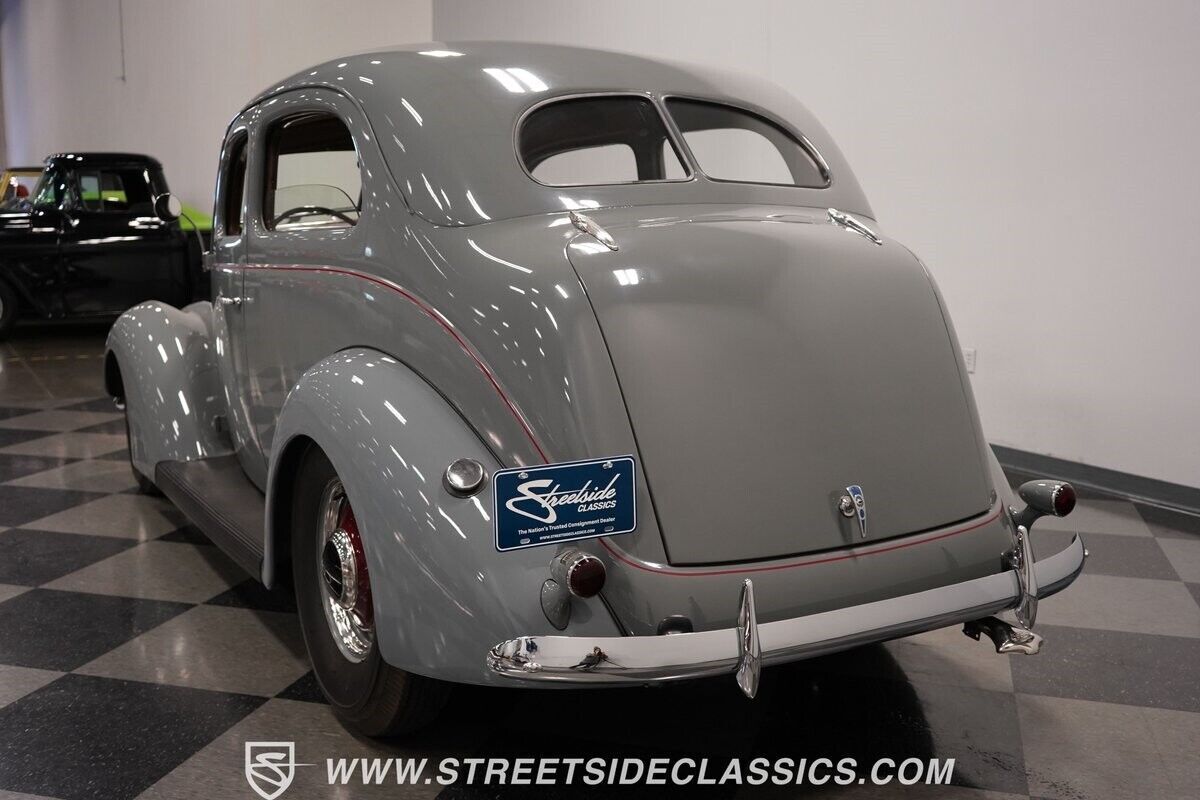 1937 Ford Tudor Sedan - photo 13