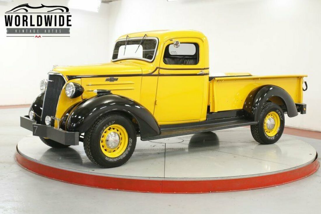 RESTORED. RARE STEELE BODY. TWO TONE. NUMBERS MATCHING. 1937 Chevrolet Truck