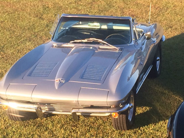 Restored Roadster with both tops , 4 speed period correct small block and wheels 1963 Chevrolet Corvette