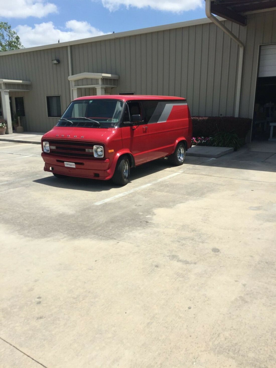 1975 Dodge Shorty Van Surf Special - photo 3