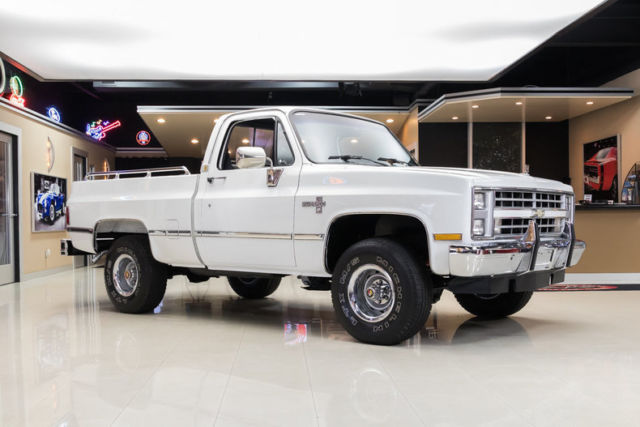 1987 Chevrolet Silverado 1500 4x4 Pickup - photo 8