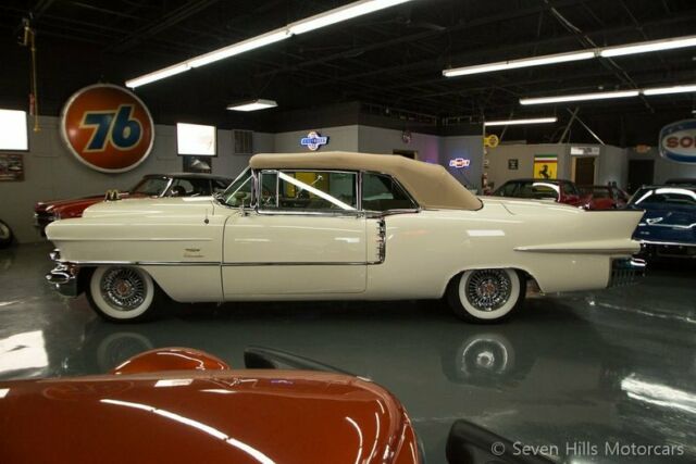 1956 Cadillac Eldorado Biarritz Convertible - photo 11