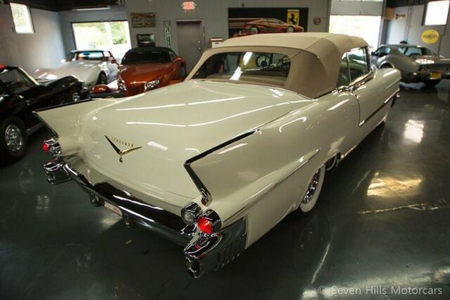 1956 Cadillac Eldorado Biarritz Convertible - photo 7