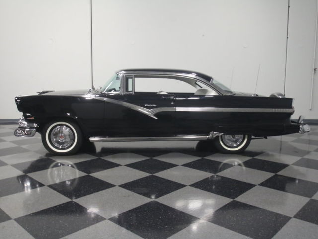 1956 Ford Fairlane - photo 2