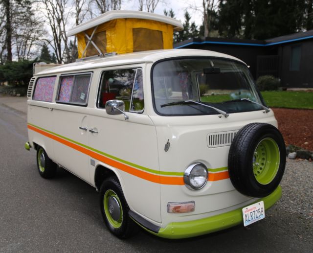 1972 Volkswagen Bus/Vanagon Camper VW POP-TOP - photo 2