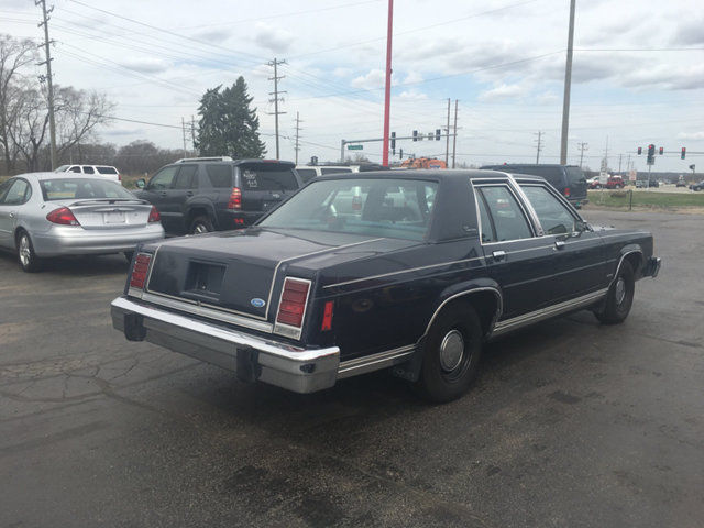 1983 Ford Crown Victoria Vinyl Top - photo 8