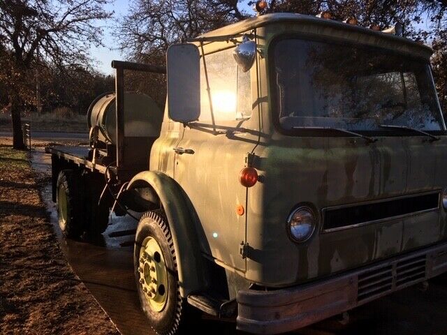 1971 International Harvester Cargostar Standard - photo 3