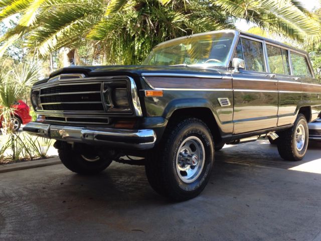 Retro Rod 1978 Jeep Wagoneer