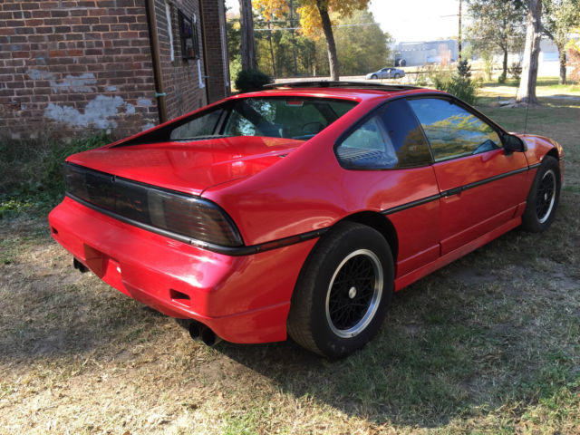 1988 Pontiac Fiero - photo 9