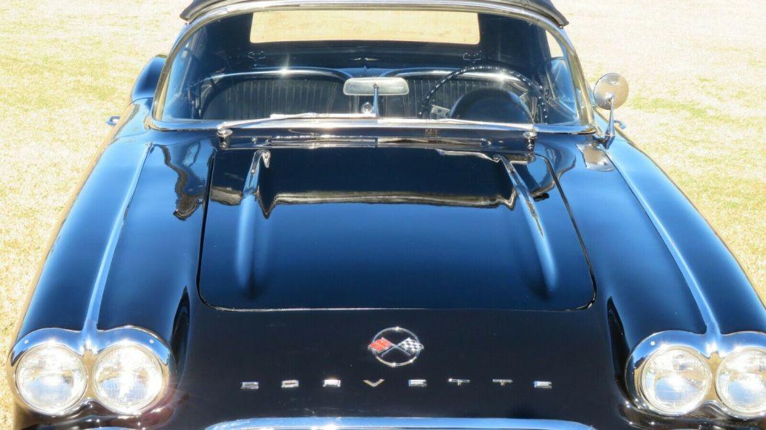 1962 Chevrolet Corvette Convertible - photo 10