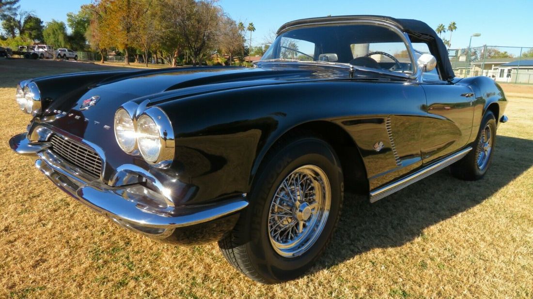 1962 Chevrolet Corvette Convertible - photo 2