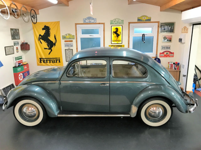 RHD 1954 OVAL VOLKSWAGEN (VW) BEETLE - ORIGINAL NEW ZEALAND CKD 1954 Volkswagen Beetle - Classic CKD Mottled Ivory with blue piping