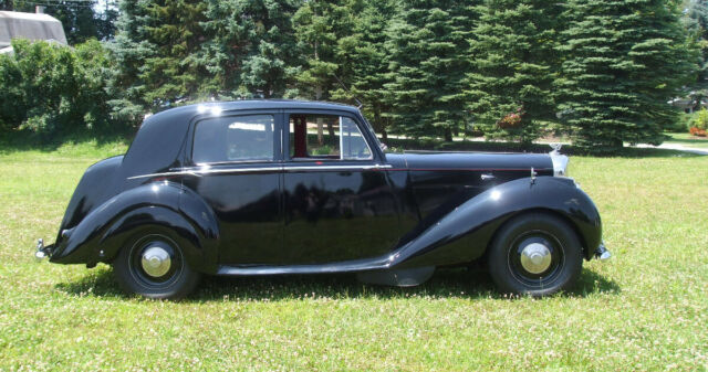 1948 Bentley Mark VI Standard Sports Saloon