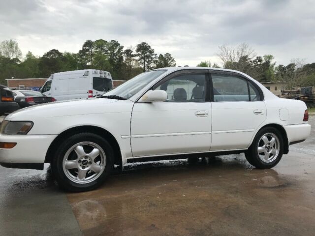 1993 Toyota Corolla - photo 2