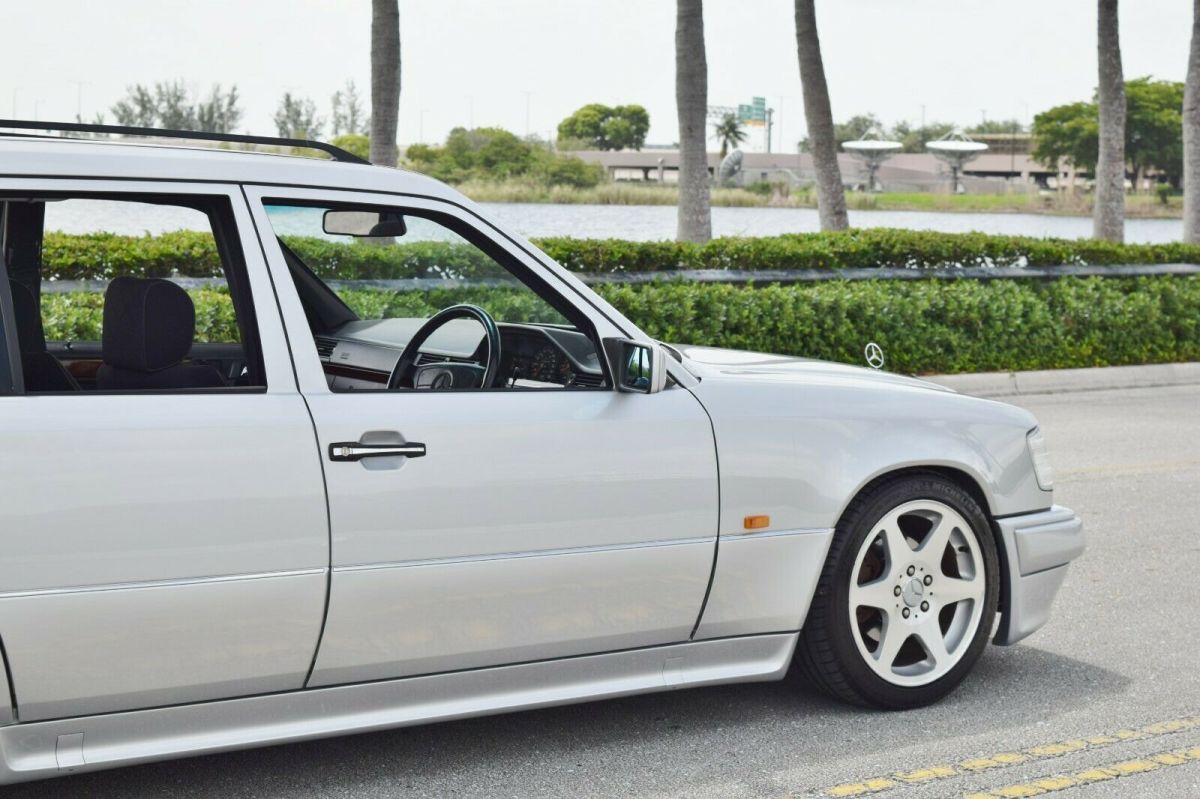 1994 Mercedes-Benz E-Class S124 Wagon - photo 4