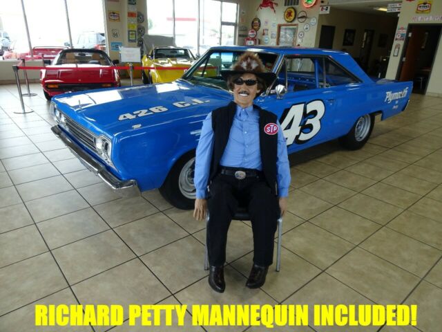 1967 Plymouth GTX Richard Petty Race Replica - photo 13