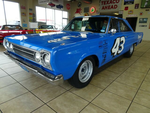 1967 Plymouth GTX Richard Petty Race Replica - photo 2