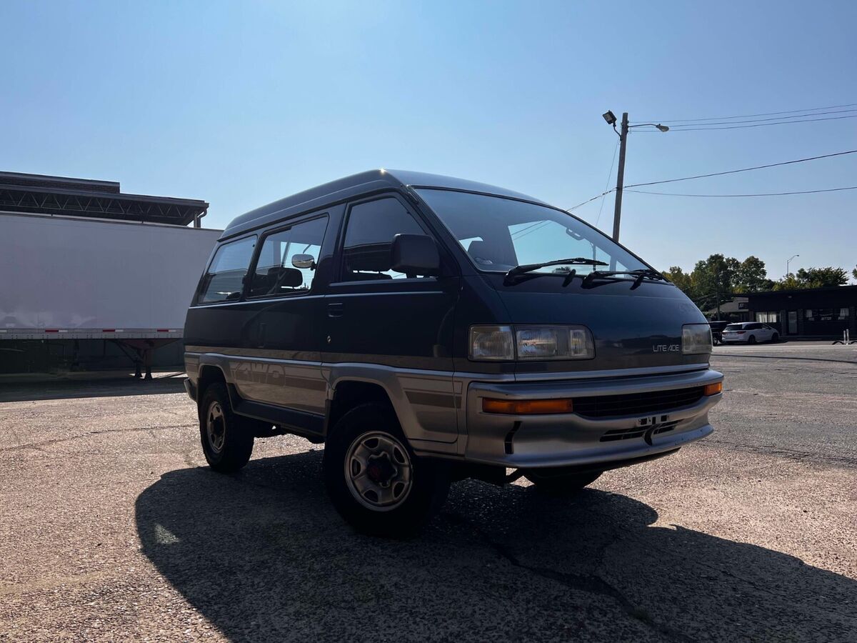 1990 Toyota Other - photo 2