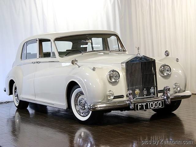 1962 Rolls-Royce Phantom V James Young Right Hand Drive Limousine - photo 2