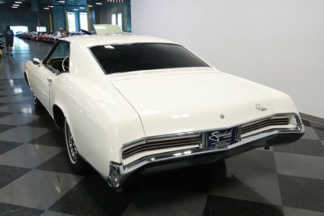 1967 Buick Riviera -- - photo 11