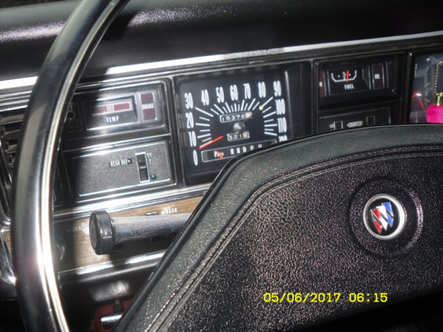 1970 Buick Riviera black vinyl seats and roof - photo 7