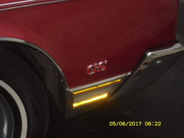 1970 Buick Riviera black vinyl seats and roof - photo 9