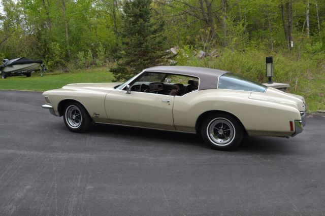 1971 Buick Riviera - photo 2