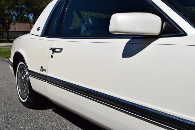 1992 Buick Riviera - photo 5