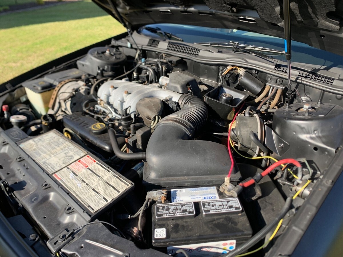 1987 Ford Taurus LX - photo 10
