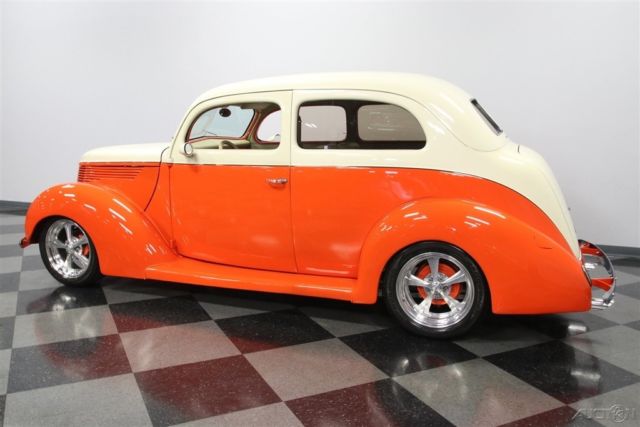 1938 Ford Sedan Streetrod - photo 5