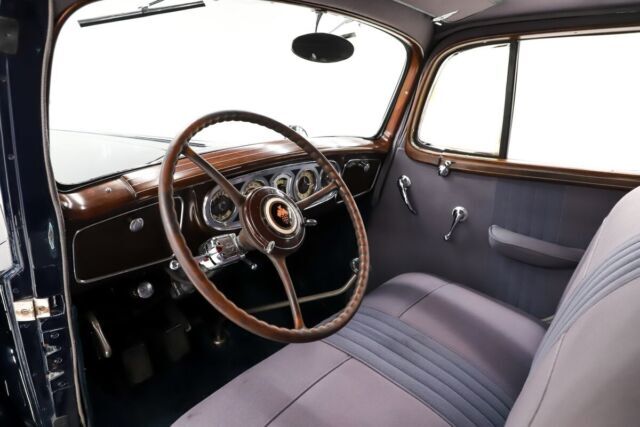 1936 Packard Twelve - photo 2