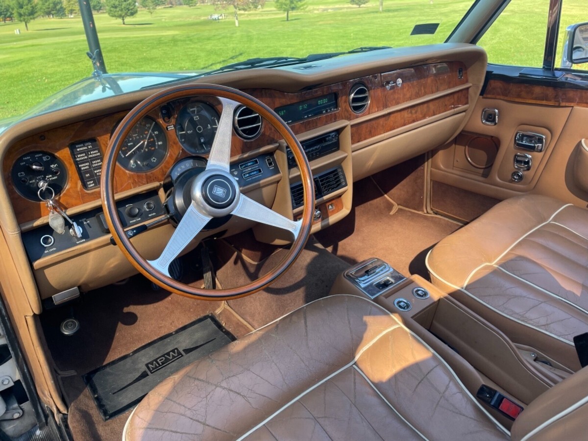 1984 Rolls-Royce Corniche - photo 12