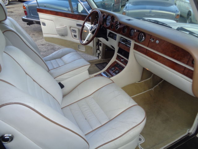 1989 Rolls-Royce Corniche - photo 13