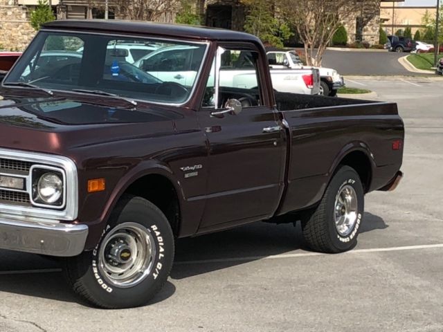 1970 Chevrolet C-10 -CUSTOM/10-NEW PAINT-ALABAMA RUST FREE TRUCK- - photo 2