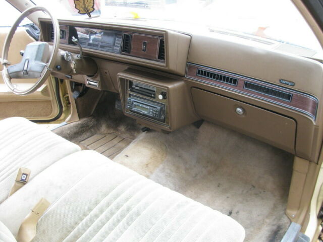 1986 Oldsmobile Cutlass Supreme - photo 11