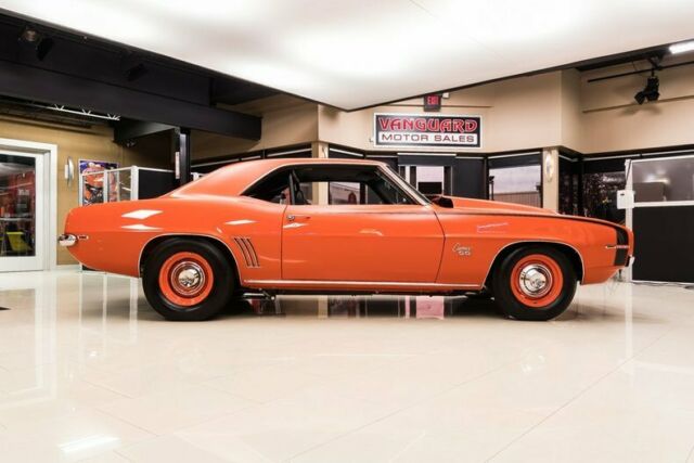 1969 Chevrolet Camaro - photo 10