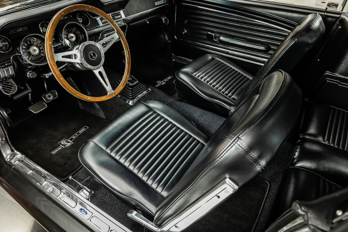 1968 Ford Mustang Fastback Restomod - photo 2