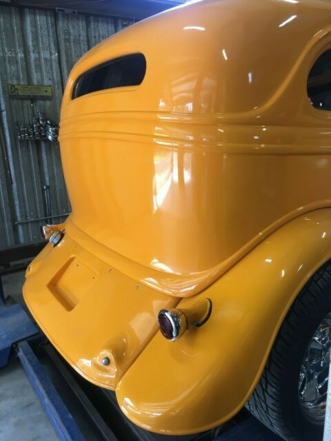 1934 Ford Tudor Sedan Street Rod - photo 9