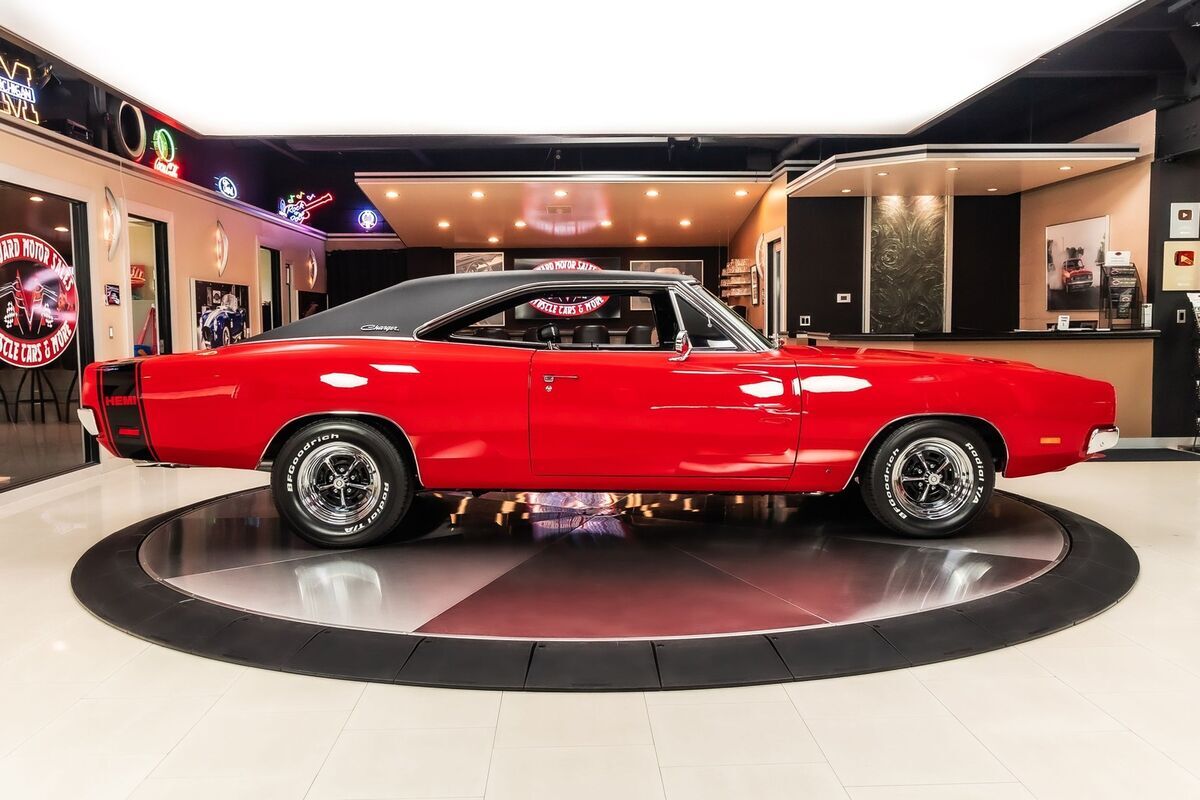 1969 Dodge Charger Restomod - photo 12
