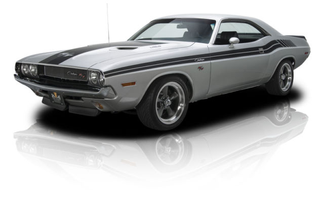 Rotisserie Built Challenger R/T EFI 6.1L SRT-8 HEMI 5 Speed Dana 60 3.73 PS A/C 1970 Dodge Challenger R/T