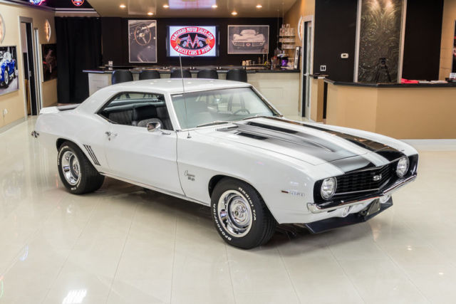 1969 Chevrolet Camaro - photo 8