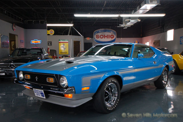 Rotisserie Nut & Bolt Restoration, STUNNING CONDTION, Grabber Blue/White & Black 1971 Ford Mustang R Code Boss 351