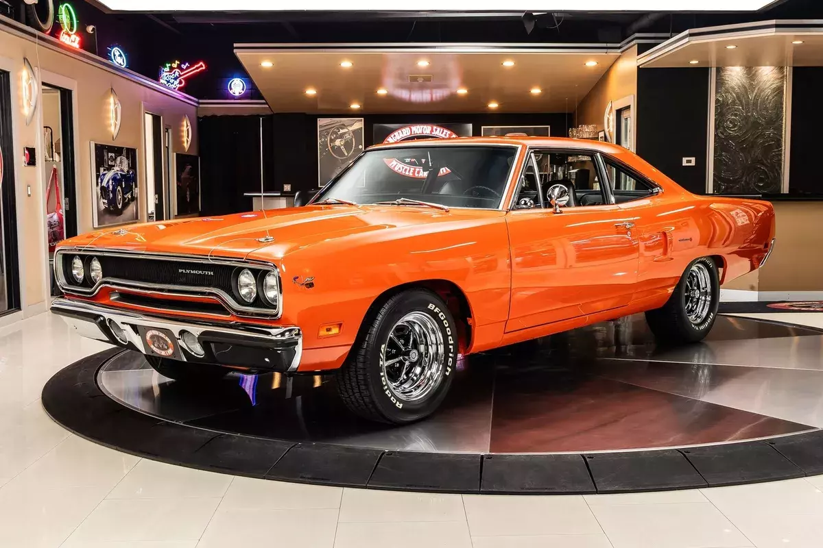 Rotisserie, Nut & Bolt Restored! Plymouth 383ci V8, A833 4-Speed Manual, PS, PB 1970 Plymouth Road Runner