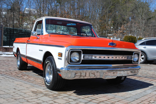 1970 Chevrolet C-10 CST - photo 2